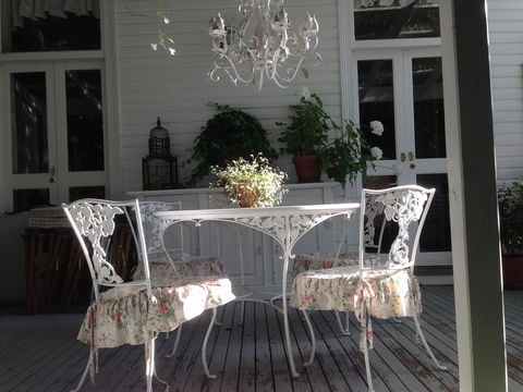 White Dove Cottage Bed And Breakfast - Getaway Accommodation 9