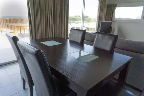 The Apollo - Getaway Accommodation 8