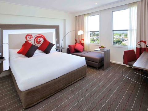 Novotel Melbourne Glen Waverley - Getaway Accommodation 1