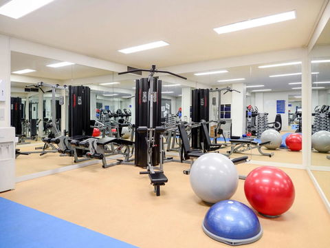 Novotel Melbourne Glen Waverley - Getaway Accommodation 9