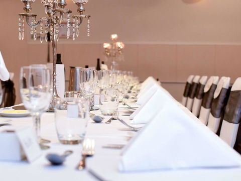 Novotel Melbourne Glen Waverley - Getaway Accommodation 21