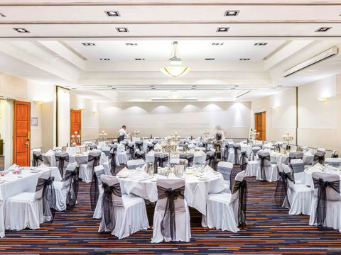 Novotel Melbourne Glen Waverley - Getaway Accommodation 20