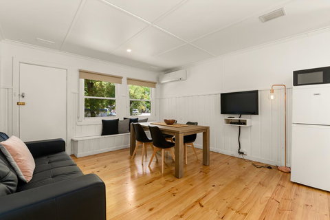 Bright Riverside Holiday Park - Getaway Accommodation 28
