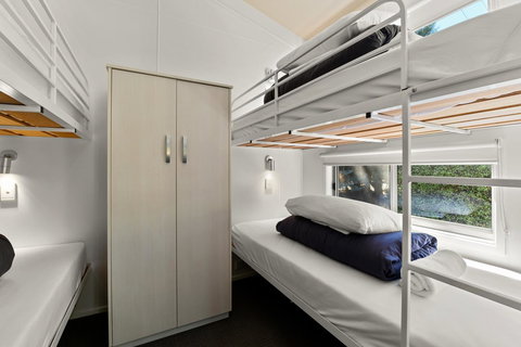 Bright Riverside Holiday Park - Getaway Accommodation 36