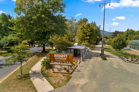 Bright Riverside Holiday Park - Getaway Accommodation 2