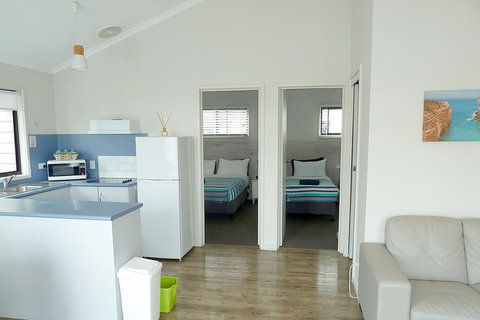 Apollo Bay Waterfront Motor Inn - Getaway Accommodation 5