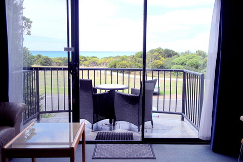 Apollo Bay Waterfront Motor Inn - Getaway Accommodation 27