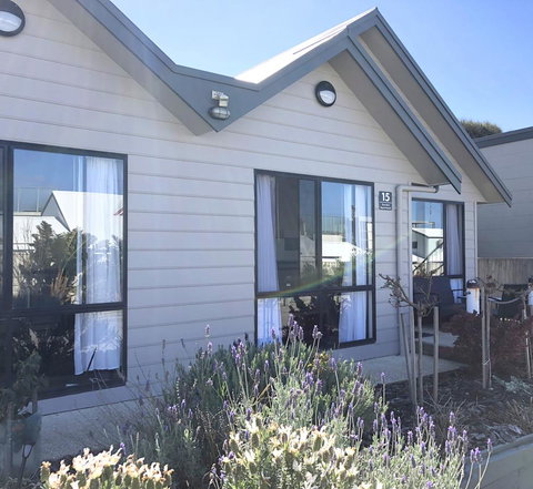 Apollo Bay Waterfront Motor Inn - Getaway Accommodation 25