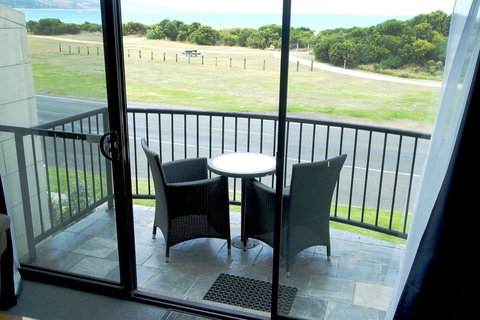 Apollo Bay Waterfront Motor Inn - Getaway Accommodation 28