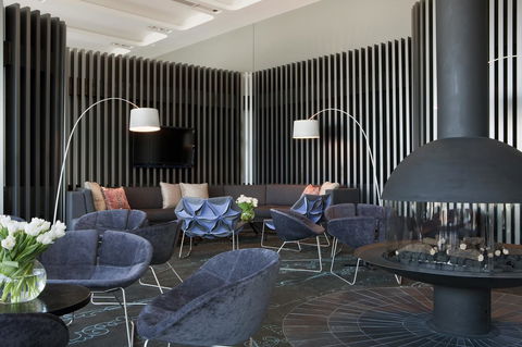 Crown Metropol Melbourne - Getaway Accommodation 9