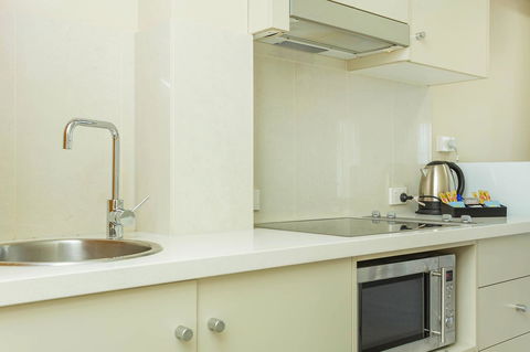 Deep Blue Hotel & Hot Springs - Getaway Accommodation 35