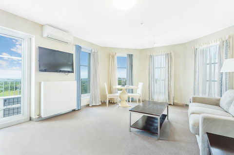 Deep Blue Hotel & Hot Springs - Getaway Accommodation 29