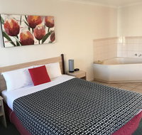 Beachcomber Motel  Apartments - Getaway Accommodation