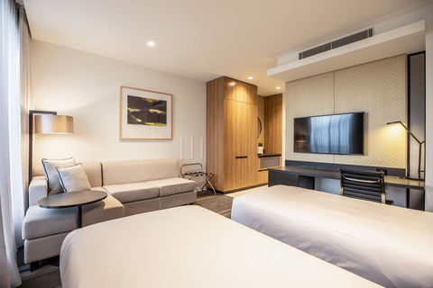 Hyatt Place Melbourne Essendon Fields - Getaway Accommodation 1