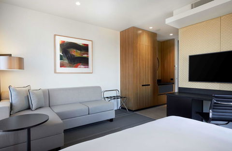 Hyatt Place Melbourne Essendon Fields - Getaway Accommodation 22
