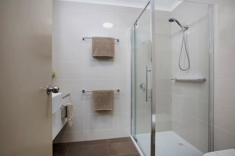 Comfort Inn Warrnambool International - Getaway Accommodation 15