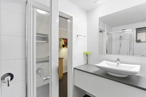 Comfort Inn Warrnambool International - Getaway Accommodation 6