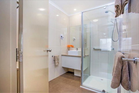 Comfort Inn Warrnambool International - Getaway Accommodation 3
