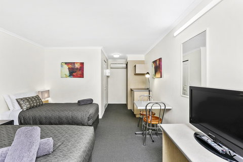 Comfort Inn Warrnambool International - Getaway Accommodation 21