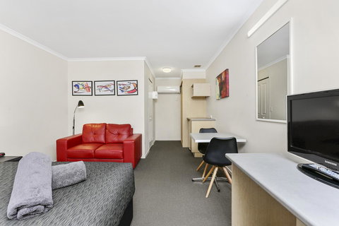 Comfort Inn Warrnambool International - Getaway Accommodation 8