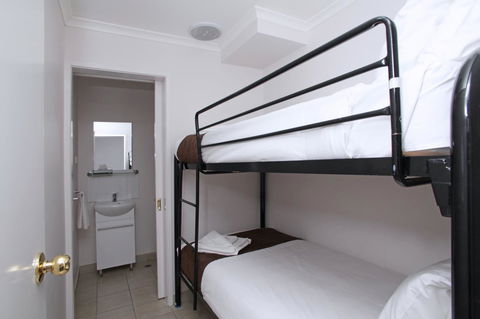 Quality Inn & Suites The Menzies - Getaway Accommodation 27