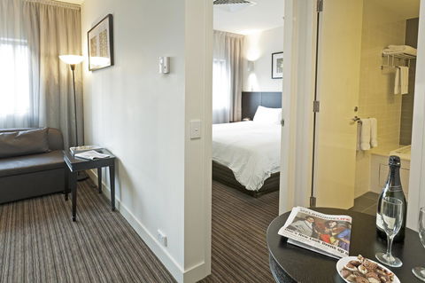 Causeway 353 Hotel - Getaway Accommodation 33