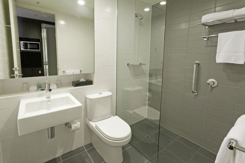 Causeway 353 Hotel - Getaway Accommodation 2