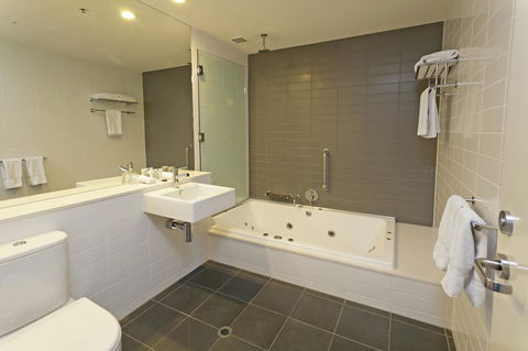 Causeway 353 Hotel - Getaway Accommodation 35