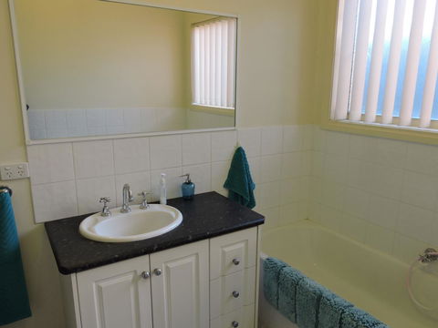 Monash And Chadstone WiFi - Getaway Accommodation 20