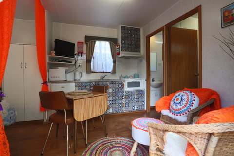 Kanasta Caravan Park - Getaway Accommodation 40