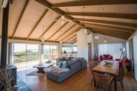 Book Peterborough Accommodation Vacations Getaway Accommodation Getaway Accommodation