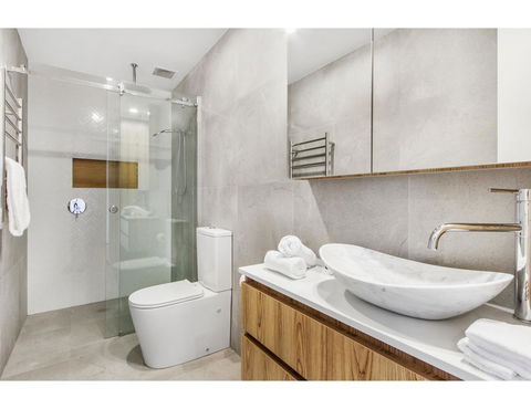Boutique Apartment In Quiet, Sought-after Suburb - Getaway Accommodation 14