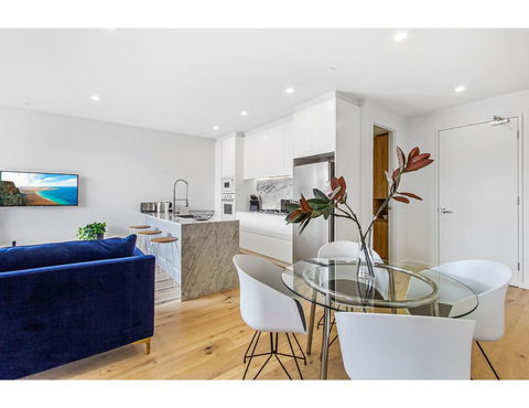 Boutique Apartment In Quiet, Sought-after Suburb - Getaway Accommodation 6