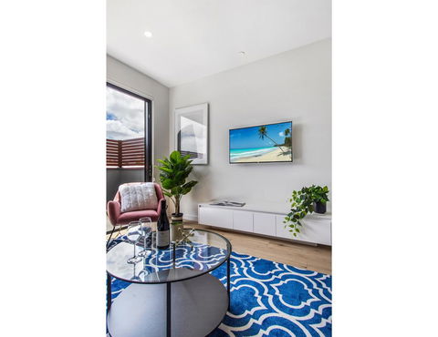 Boutique Apartment In Quiet, Sought-after Suburb - Getaway Accommodation 11