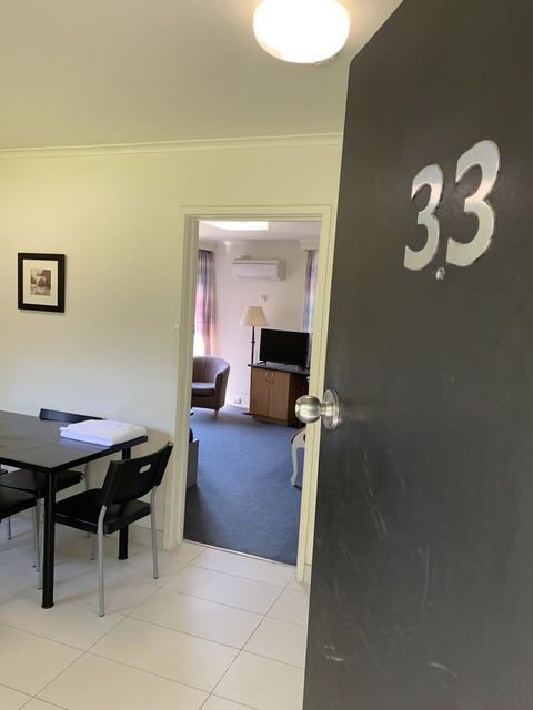 Albert Heights Serviced Apartments - Getaway Accommodation 22