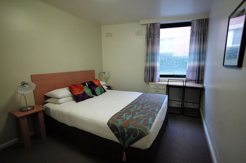 Albert Heights Serviced Apartments - Getaway Accommodation 6