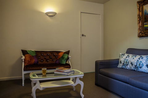 Albert Heights Serviced Apartments - Getaway Accommodation 9