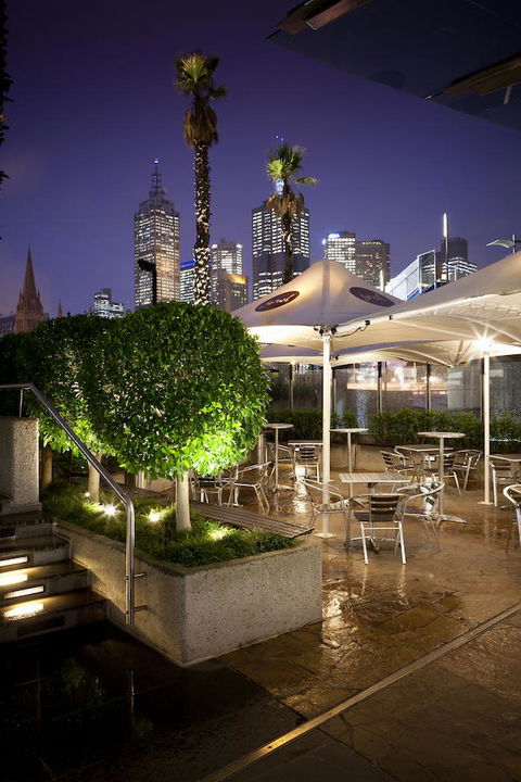 Quay West Suites Melbourne - Getaway Accommodation 23