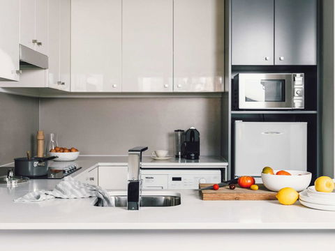 Quay West Suites Melbourne - Getaway Accommodation 43
