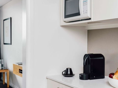 Quay West Suites Melbourne - Getaway Accommodation 41
