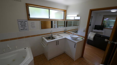 Adina Lodge Holiday Apartments - Getaway Accommodation 25