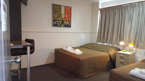 The Commercial Hotel Motel - Getaway Accommodation 2