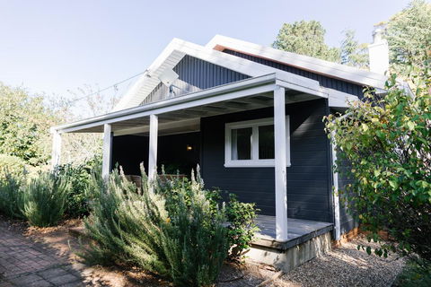 The Farm House At Springfield - Getaway Accommodation 0