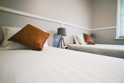 The Greenroof - Getaway Accommodation 2