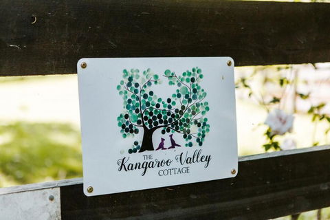 The Kangaroo Valley Cottage - Getaway Accommodation 2
