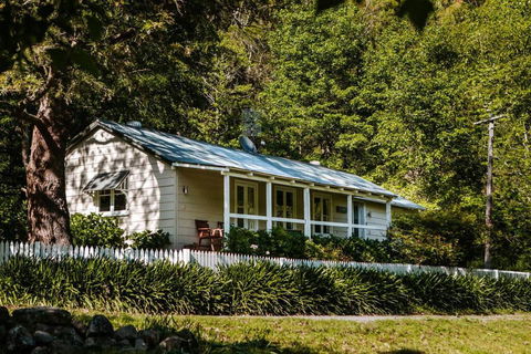 The Kangaroo Valley Cottage - Getaway Accommodation 0