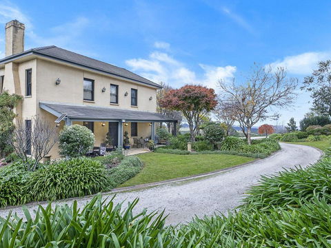 The Lodge @ Linden Hall - Getaway Accommodation 1