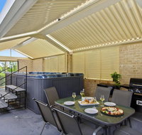 The Orient - Family  Pet Friendly - Huge Spa - Getaway Accommodation