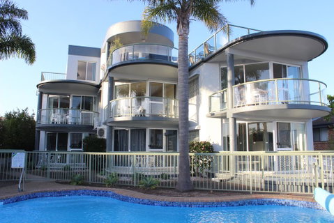 The Palms Apartments - Getaway Accommodation 2