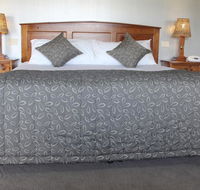 The Saltbush Motor Inn - Getaway Accommodation